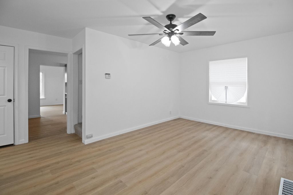Photo of 825 E 43rd Place, Gary, IN 46409 (MLS # 838901)