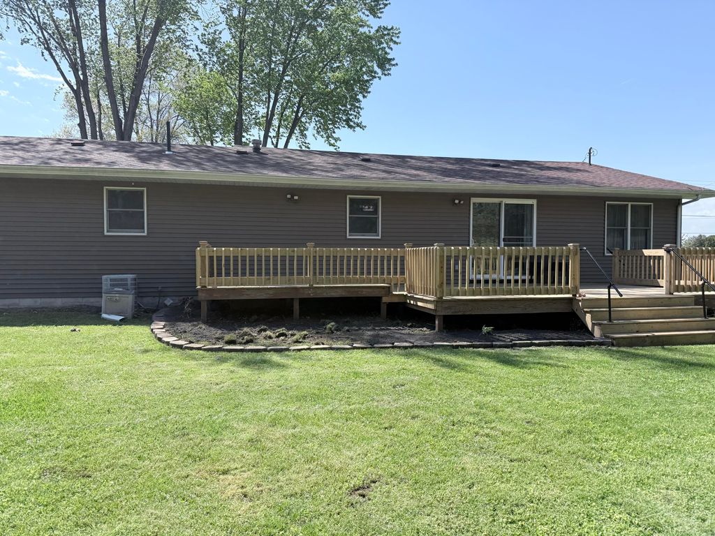 Photo of 11551 N 900 W, DeMotte, IN 46310 (MLS # 839214)