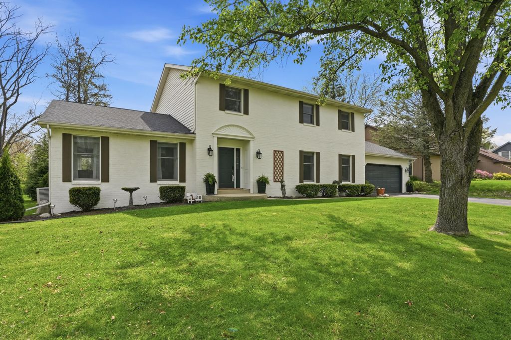 Photo of 408 Westchester Lane, Valparaiso, IN 46385 (MLS # 838322)