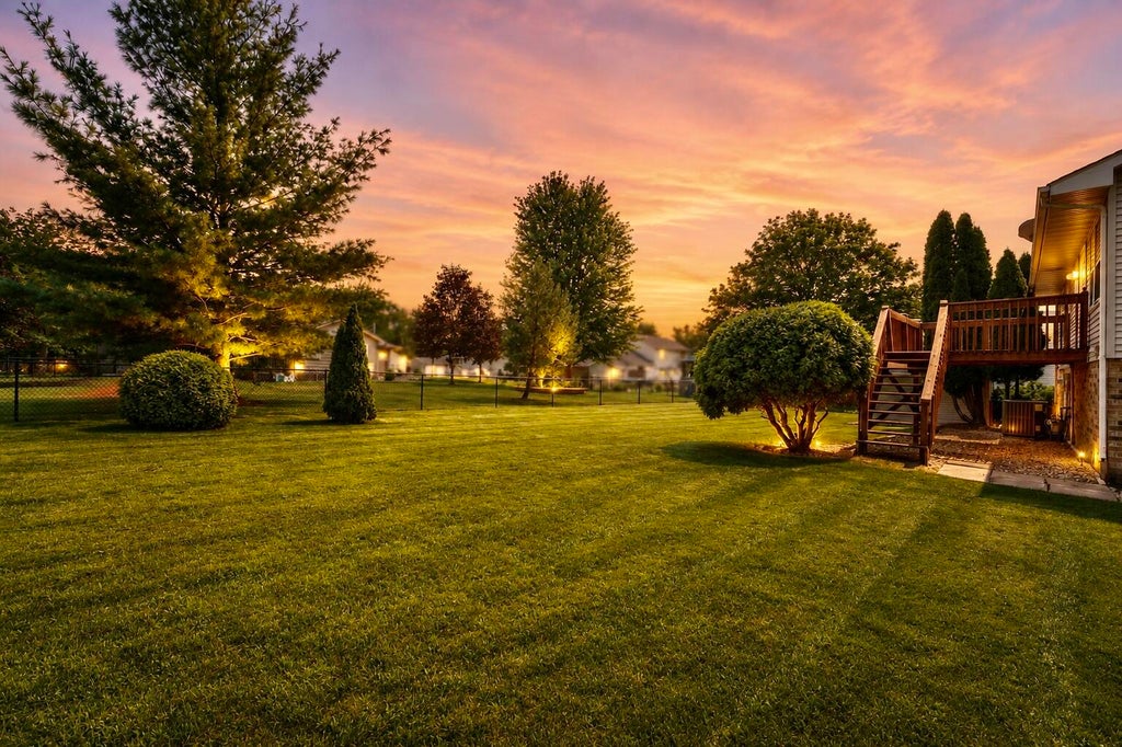 Photo of 4176 Thornhill Drive, Crown Point, IN 46307 (MLS # 842511)