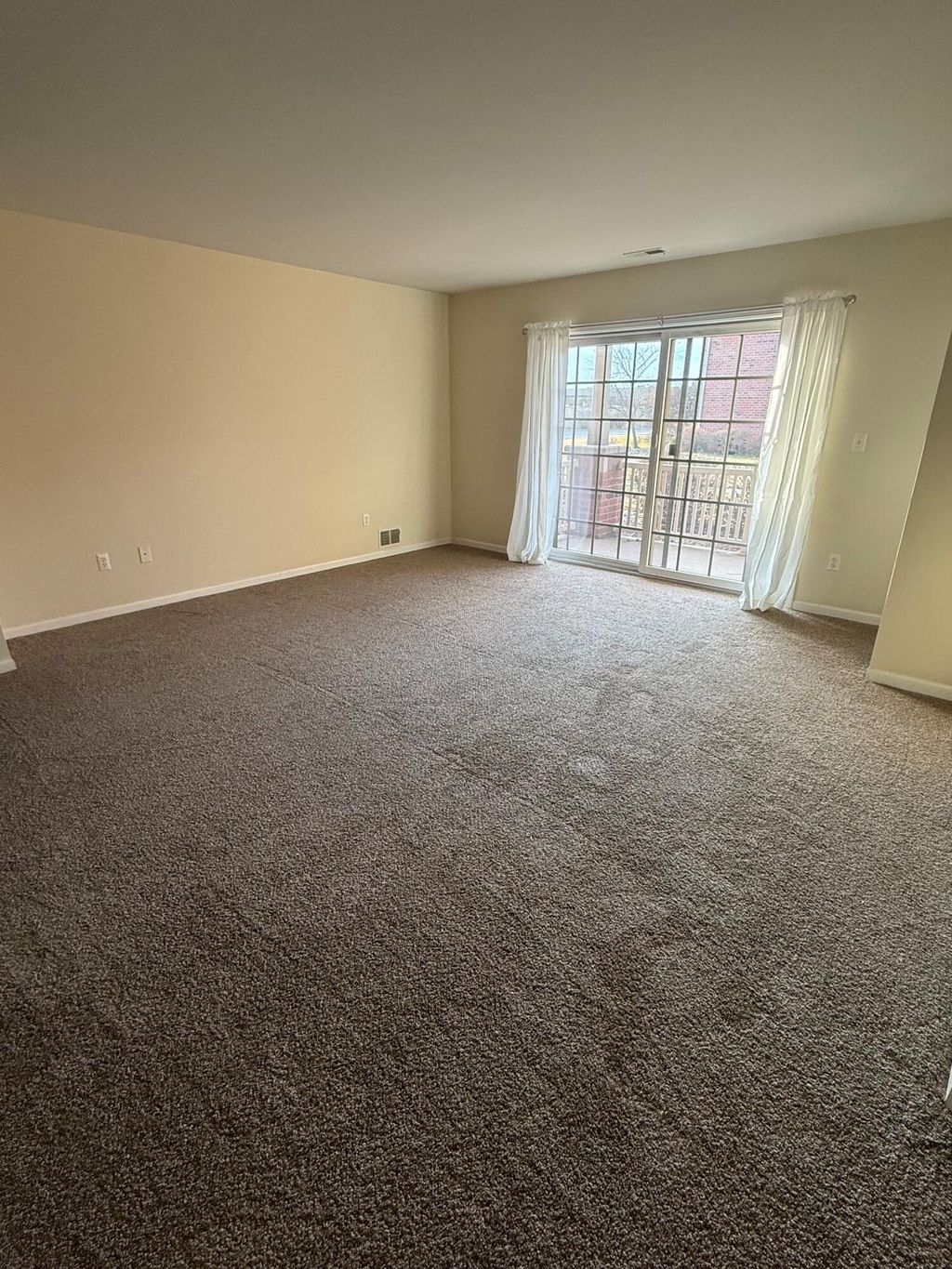 Photo of 644 Cambridge Court #1b, Munster, IN 46321 (MLS # 834260)