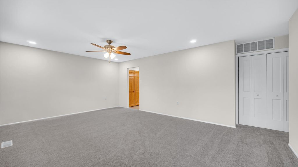 Photo of 721 Fox River Road, Valparaiso, IN 46385 (MLS # 836237)