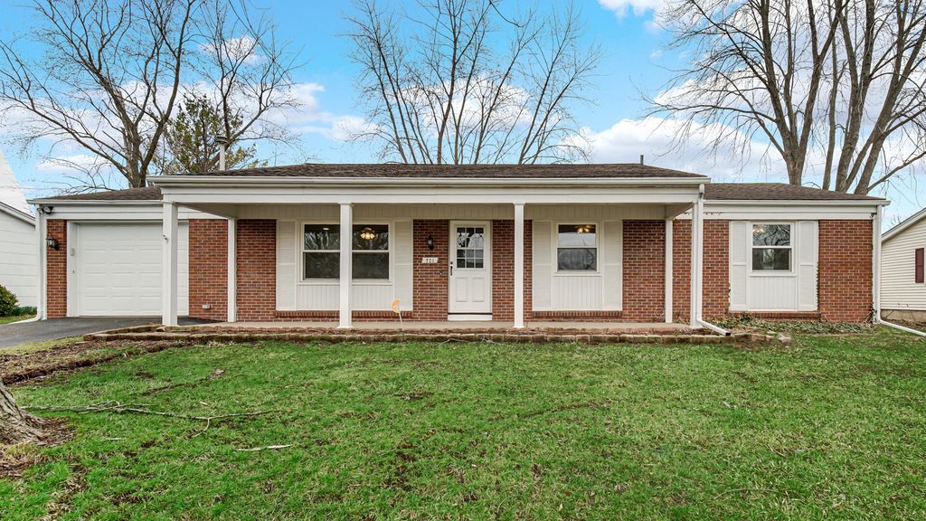 Photo of 721 Fox River Road, Valparaiso, IN 46385 (MLS # 836237)