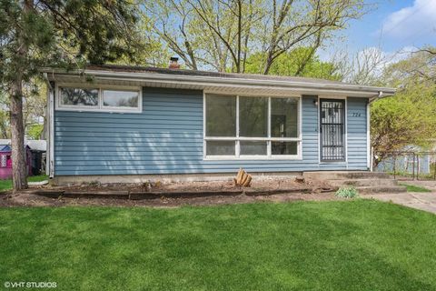 724 N Roeske Avenue, Michigan City, IN 46360 - #: 820398