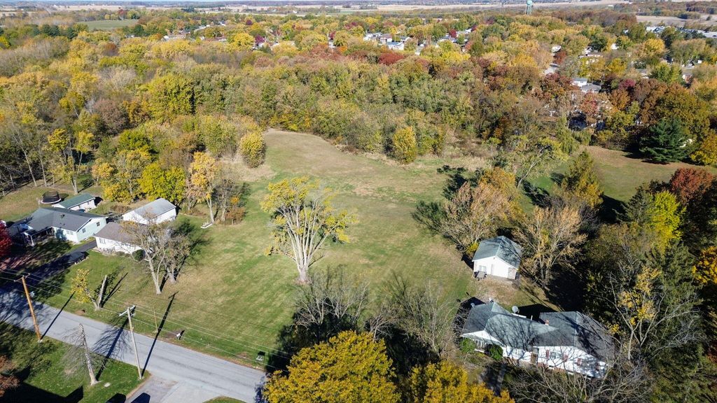 Photo of 0 W Wilson Street, Hebron, IN 46341 (MLS # 830307)