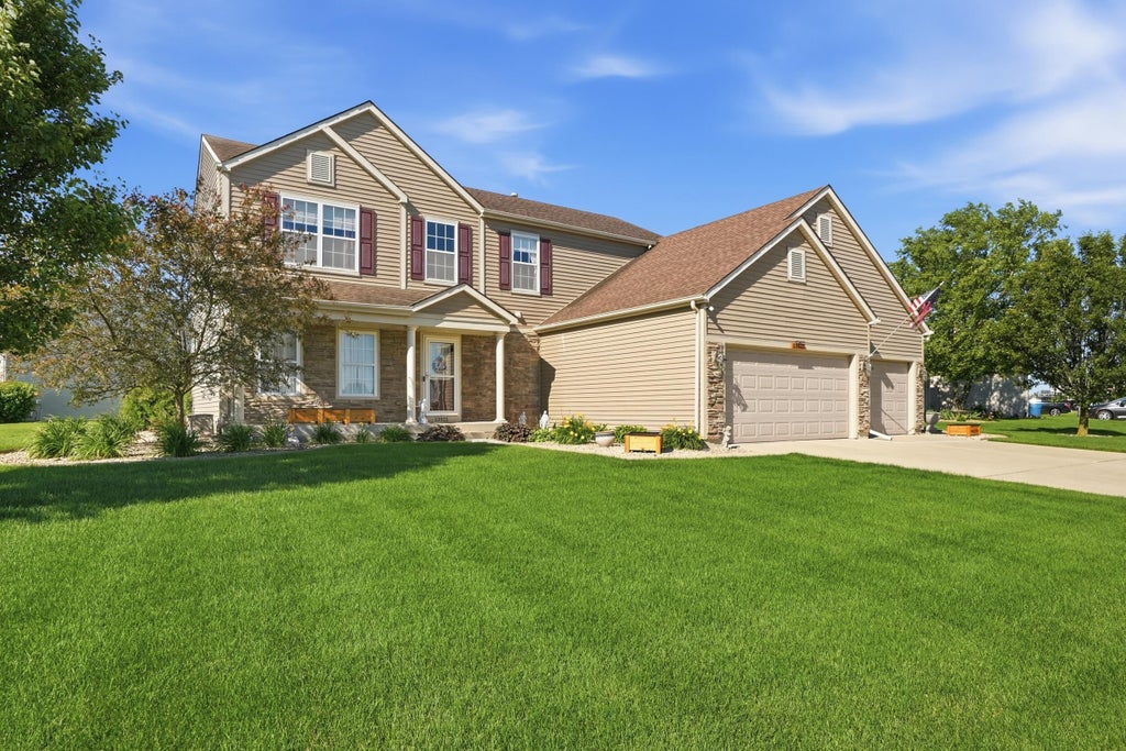 Photo of 13921 Bluff View Road, Dyer, IN 46311 (MLS # 842957)