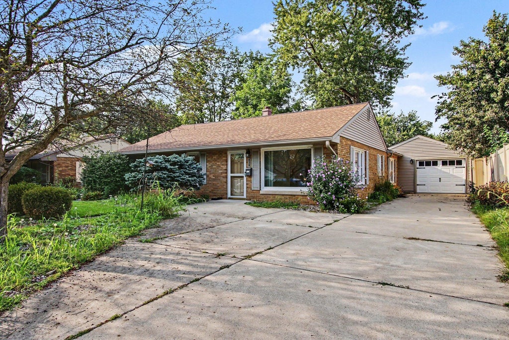 Photo of 838 George Street, Valparaiso, IN 46385 (MLS # 844696)