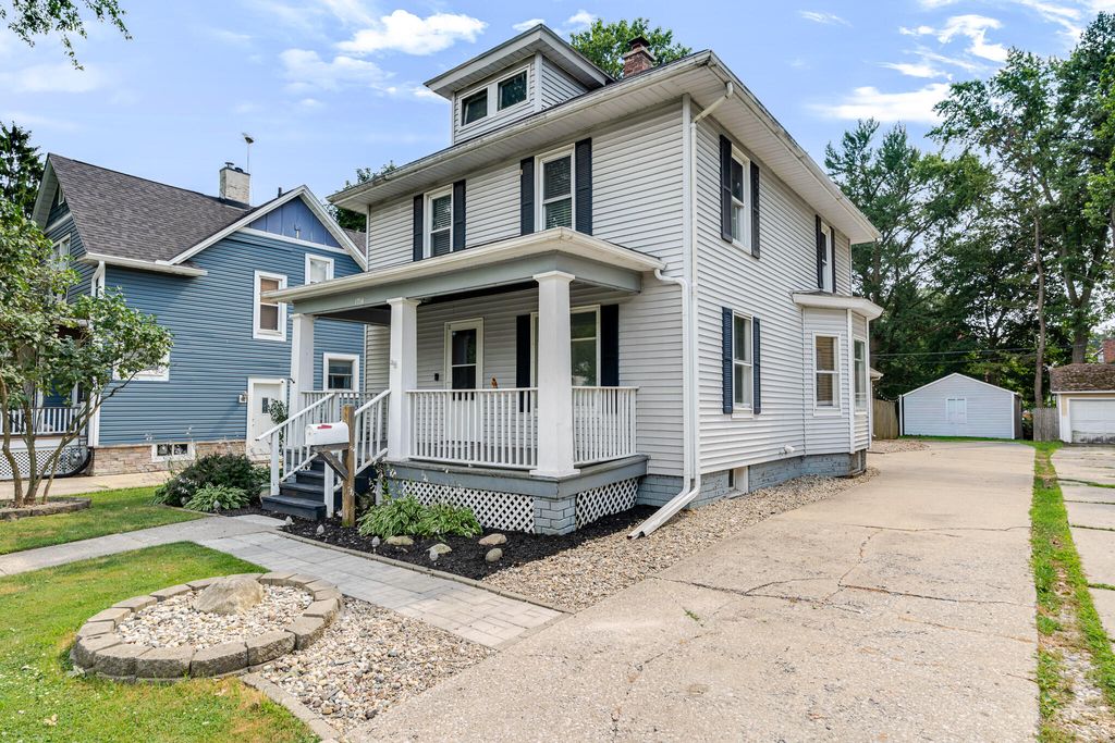 Photo of 1714 Monroe Street, La Porte, IN 46350 (MLS # 842547)