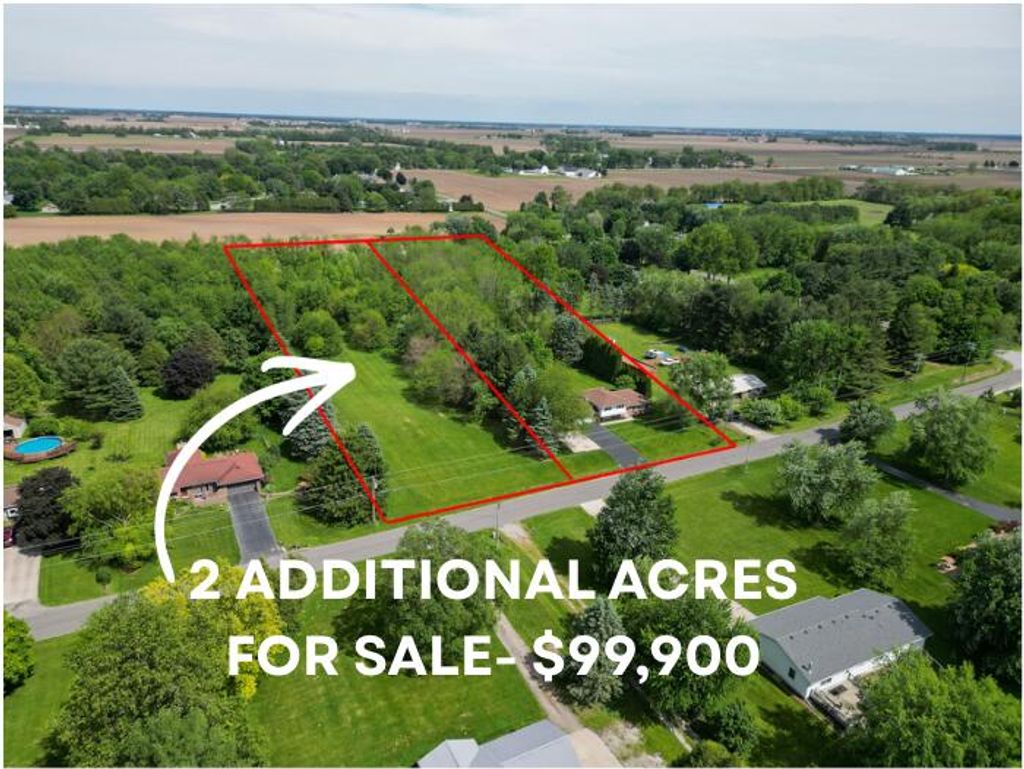 Photo of 243 S 150 E, Valparaiso, IN 46383 (MLS # 839680)