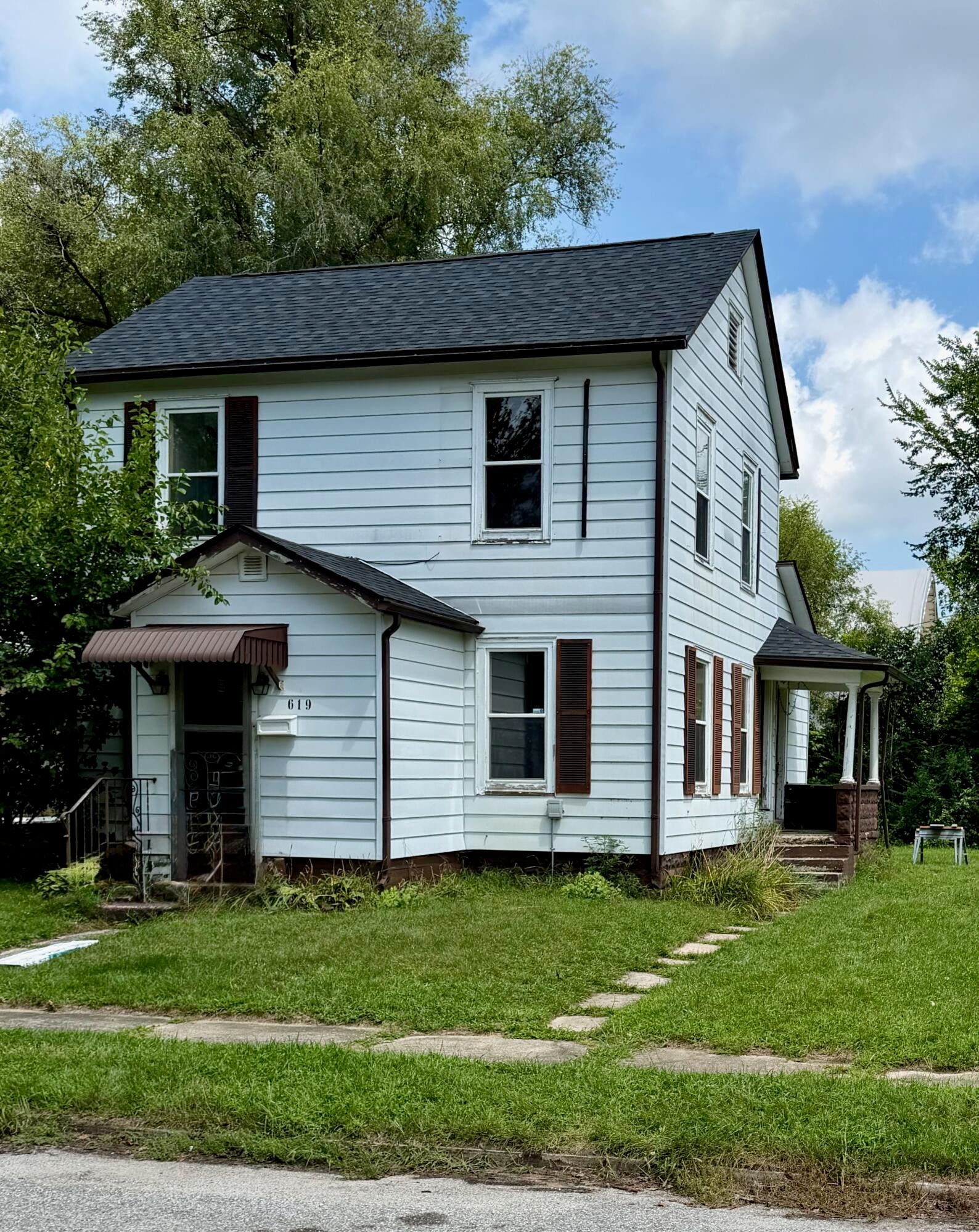 619 Lane Street