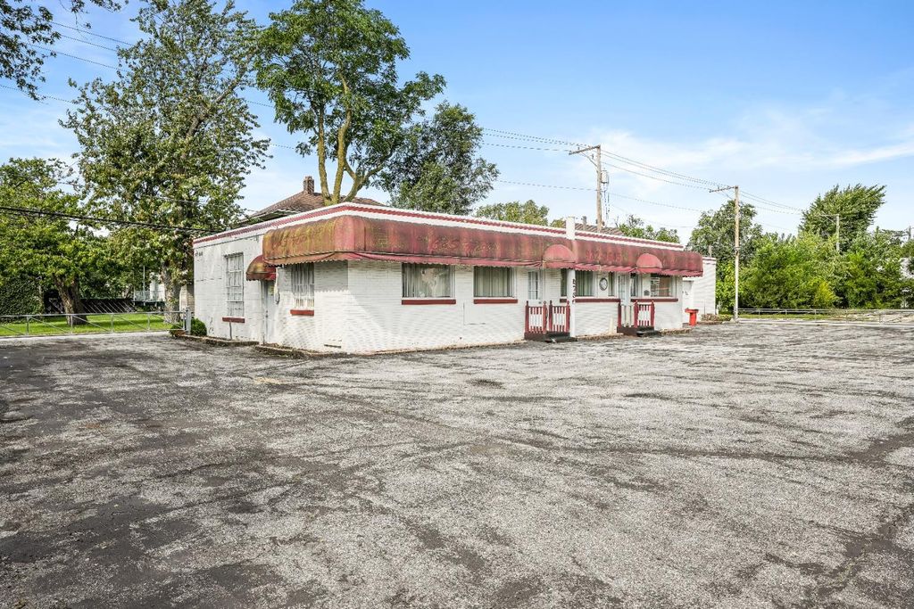 Photo of 5730-38 Hohman Avenue, Hammond, IN 46320 (MLS # 833131)