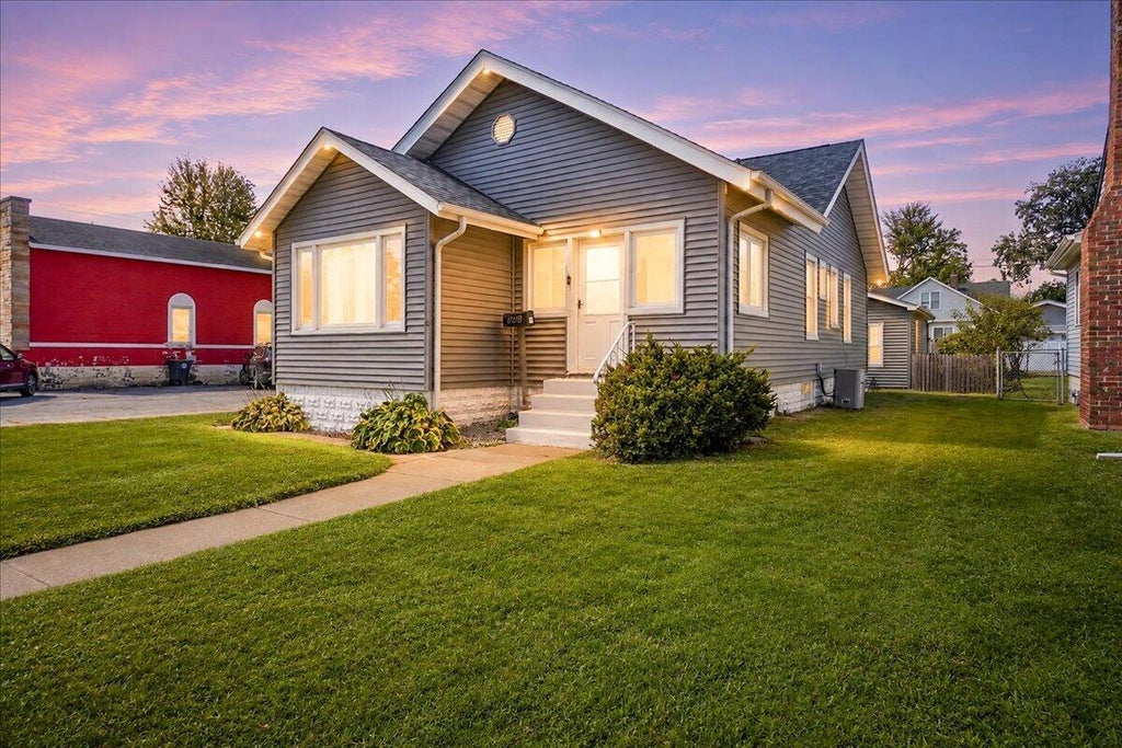 Photo of 946 State Street, Hobart, IN 46342 (MLS # 844445)