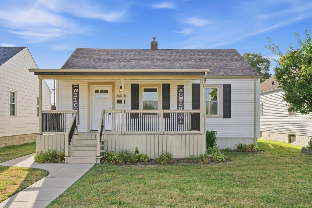 Photo of 4234 Towle Avenue, Hammond, IN 46327 (MLS # 845293)