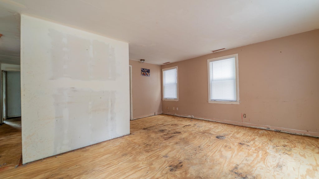Photo of 440 Cole Court, Michigan City, IN 46360 (MLS # 843660)
