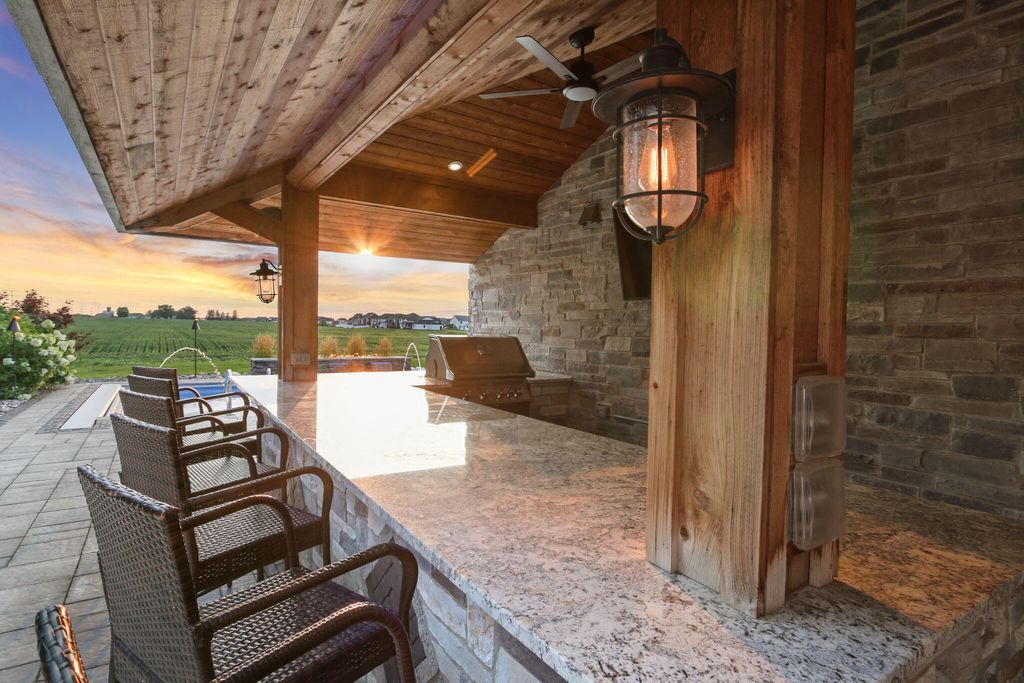 Photo of 10148 Sentry Drive, Saint John, IN 46373 (MLS # 836420)