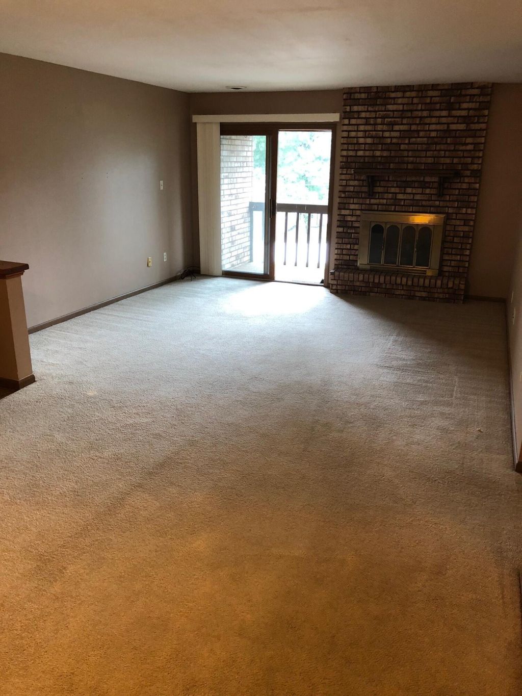 Photo of 2306 Martha Street #302, Highland, IN 46322 (MLS # 833238)