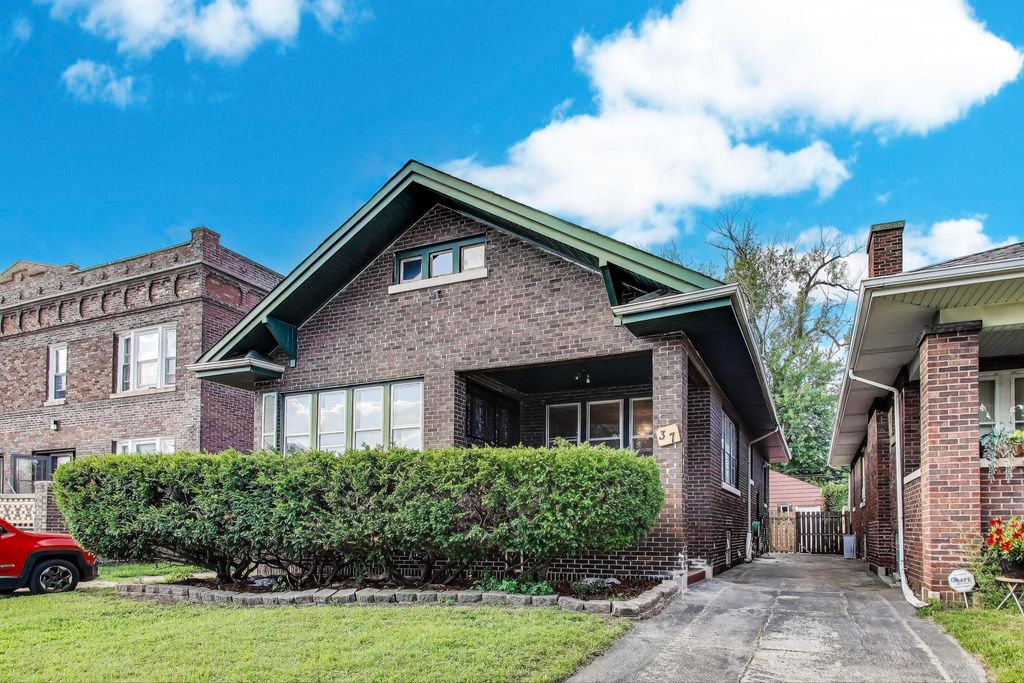 Photo of 37 E Elizabeth Street, Hammond, IN 46320 (MLS # 831852)