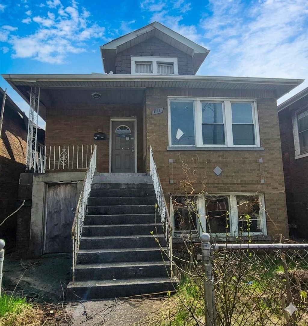 Photo of 1113 W 11th Avenue, Gary, IN 46407 (MLS # 836555)