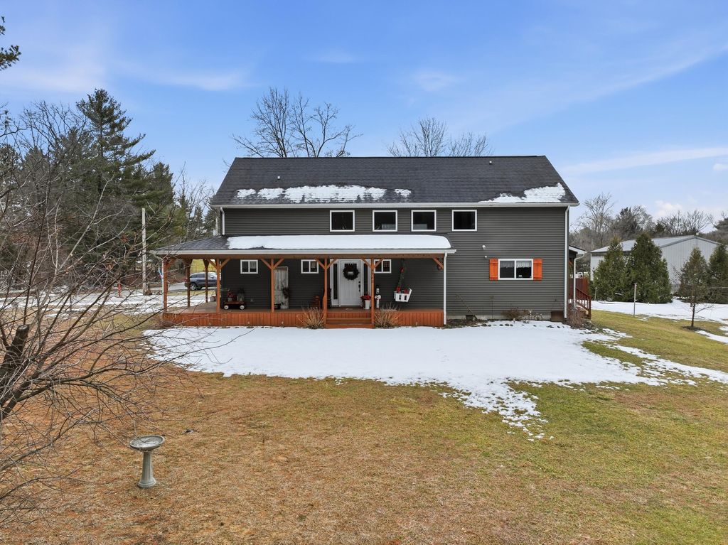 Photo of 9960 Wildwood Place, DeMotte, IN 46310 (MLS # 834009)