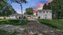 Photo of 147 E 50 S, Valparaiso, IN 46383 (MLS # 841207)