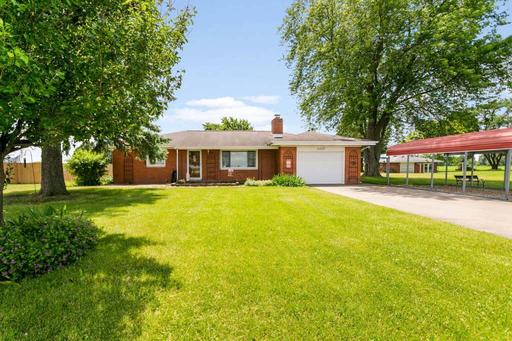 Photo of 30916 Us Highway 20, New Carlisle, IN 46552 (MLS # 840572)