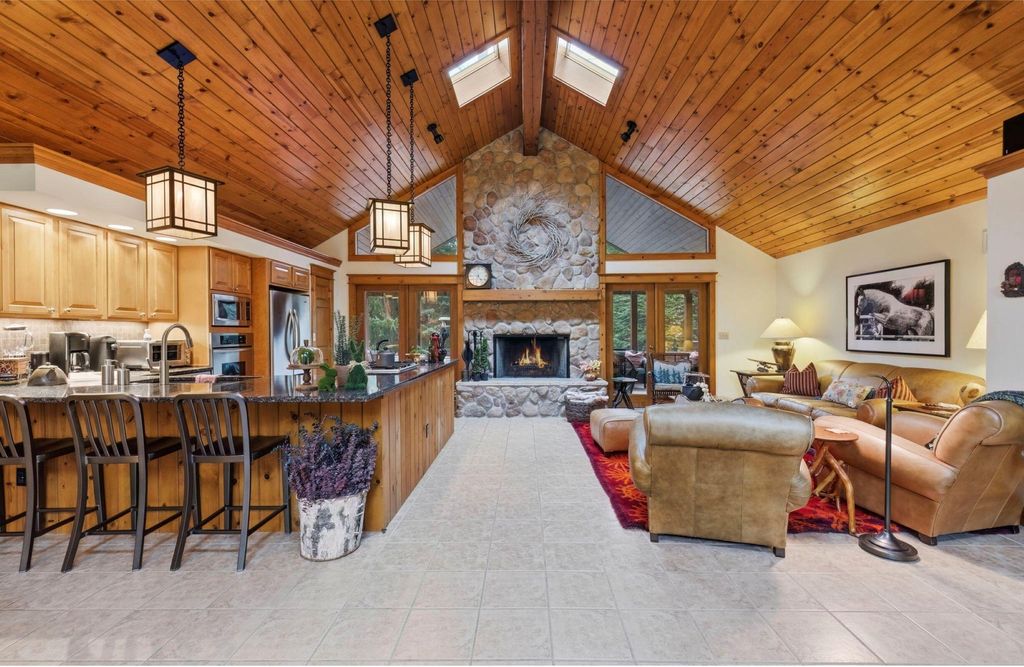 Photo of 4004 Creek Drive, New Buffalo, MI 49117 (MLS # 835936)