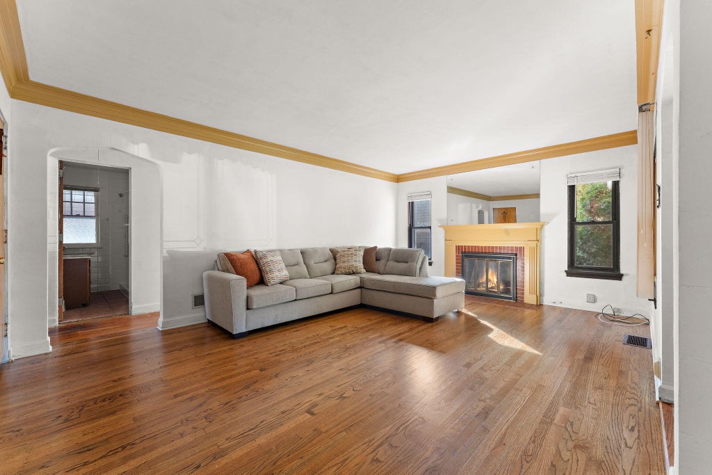 Photo of 1341 Lincoln Street, Hobart, IN 46342 (MLS # 846818)