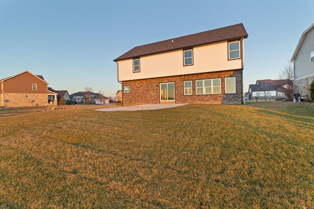 Photo of 10138 Sentry Drive, Saint John, IN 46373 (MLS # 832537)