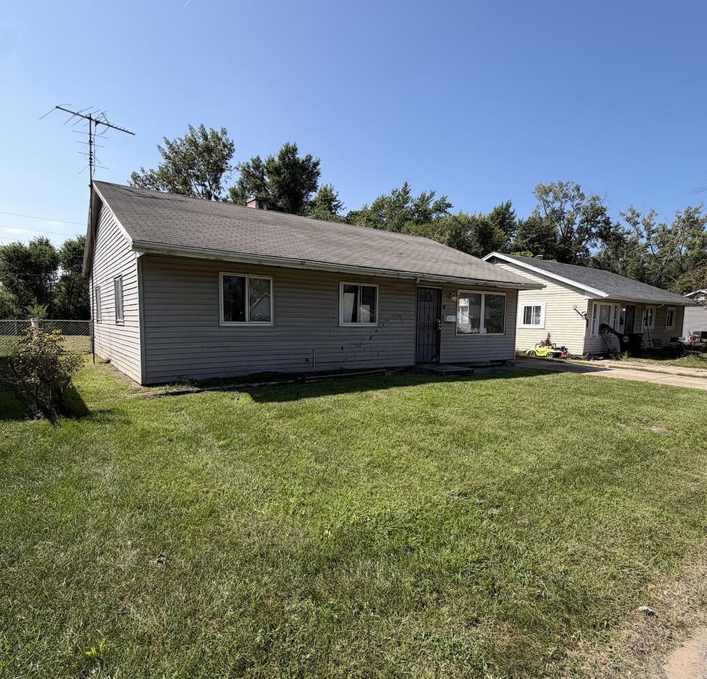 Photo of 640 S New Jersey Street, Gary, IN 46403 (MLS # 844450)