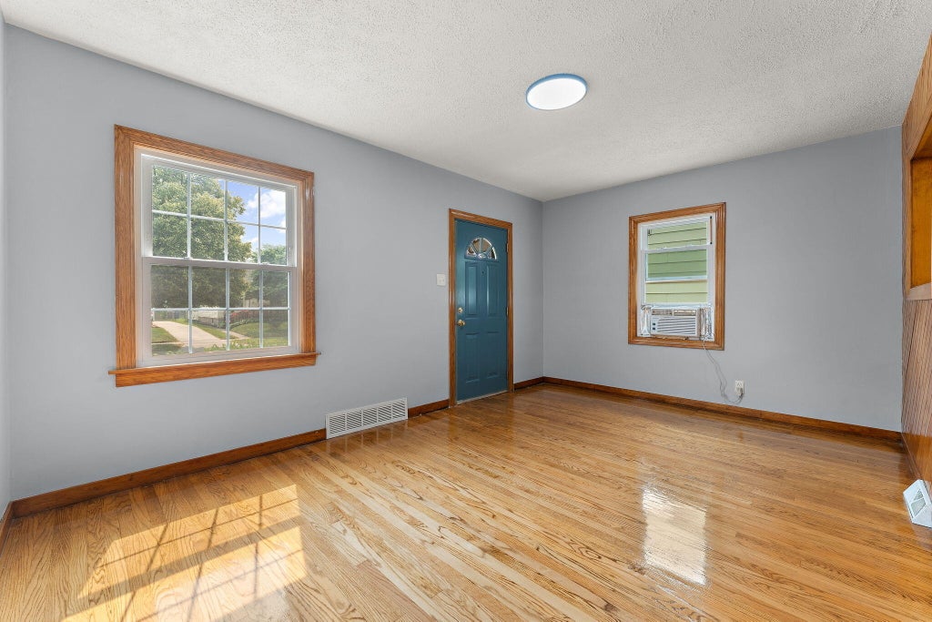 Photo of 7226 Alexander Avenue, Hammond, IN 46323 (MLS # 842548)