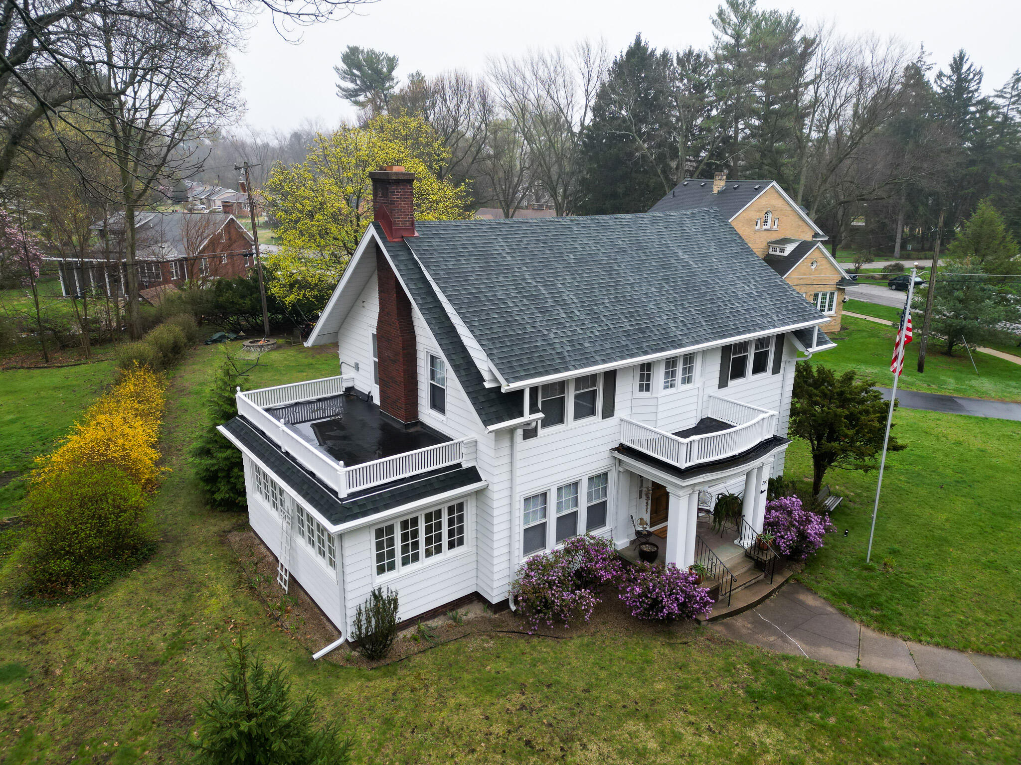 200 N Marquette Trail