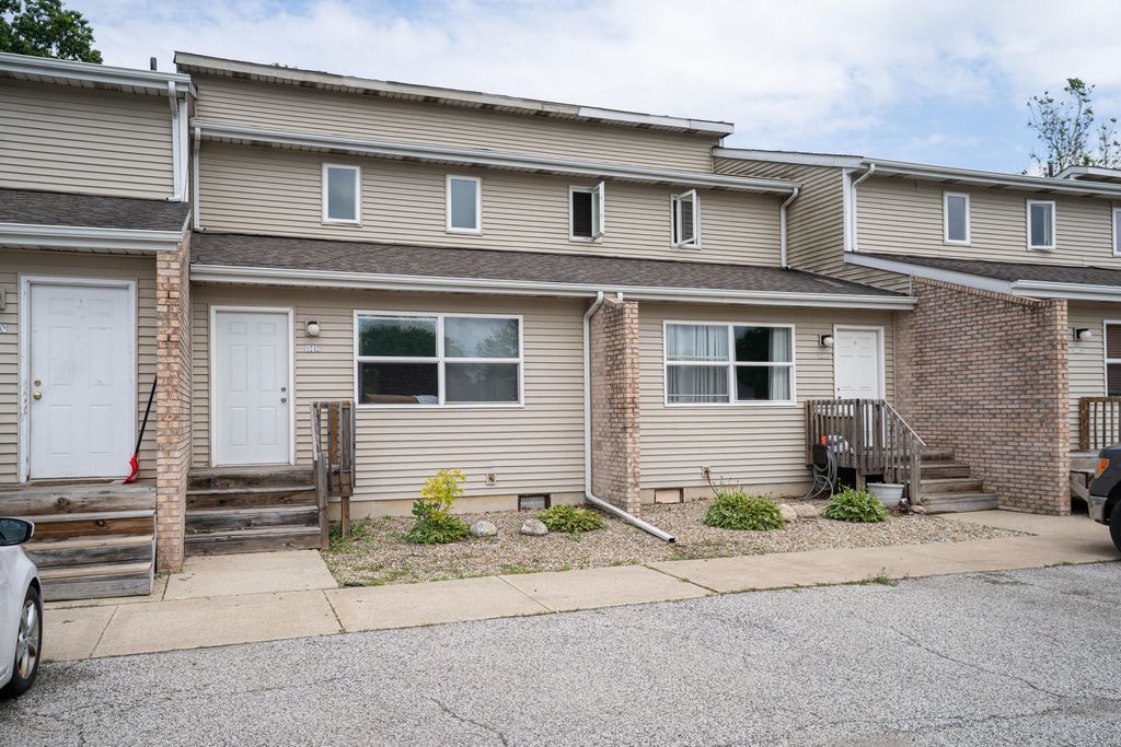 Photo of 1230-1256 Lake Charles Avenue, Porter, IN 46304 (MLS # 840854)