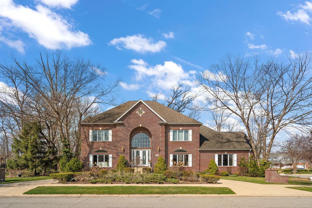 Photo of 7412 Forest Ridge Drive, Schererville, IN 46375 (MLS # 836417)