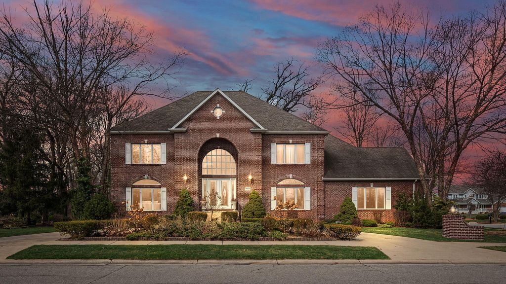 Photo of 7412 Forest Ridge Drive, Schererville, IN 46375 (MLS # 836417)