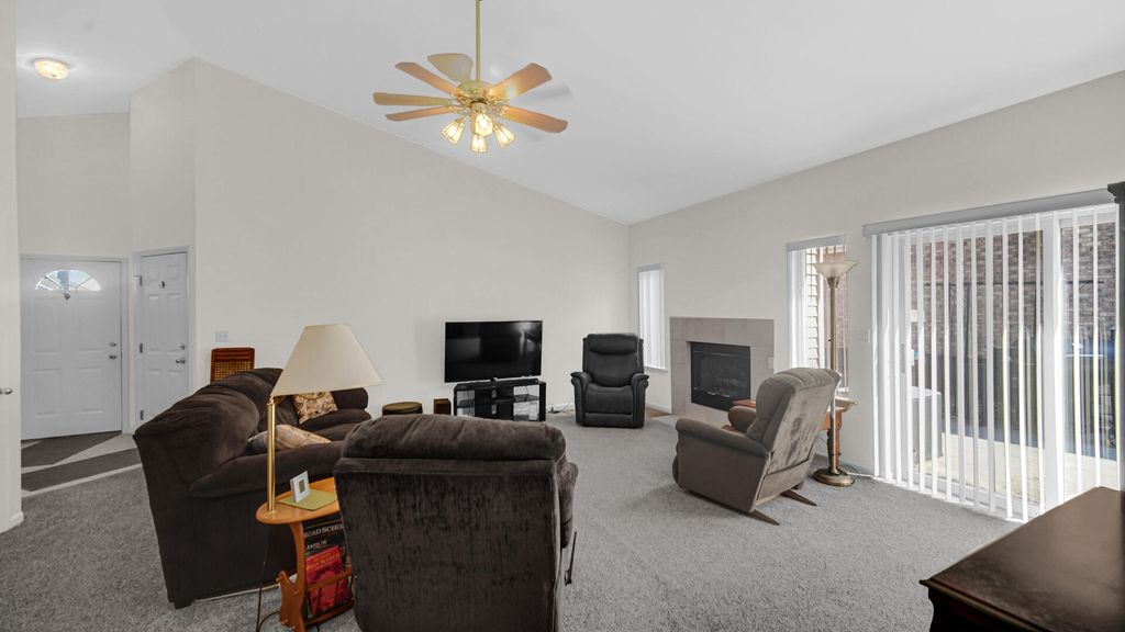 Photo of 317 Azalea Drive, Hobart, IN 46342 (MLS # 836361)