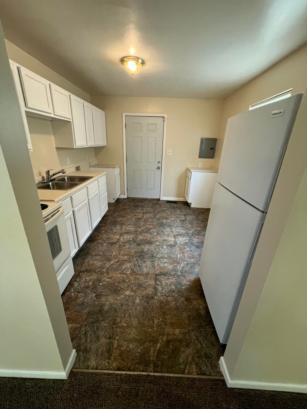 Photo of 550 S Wayne Street, Gary, IN 46403 (MLS # 834049)