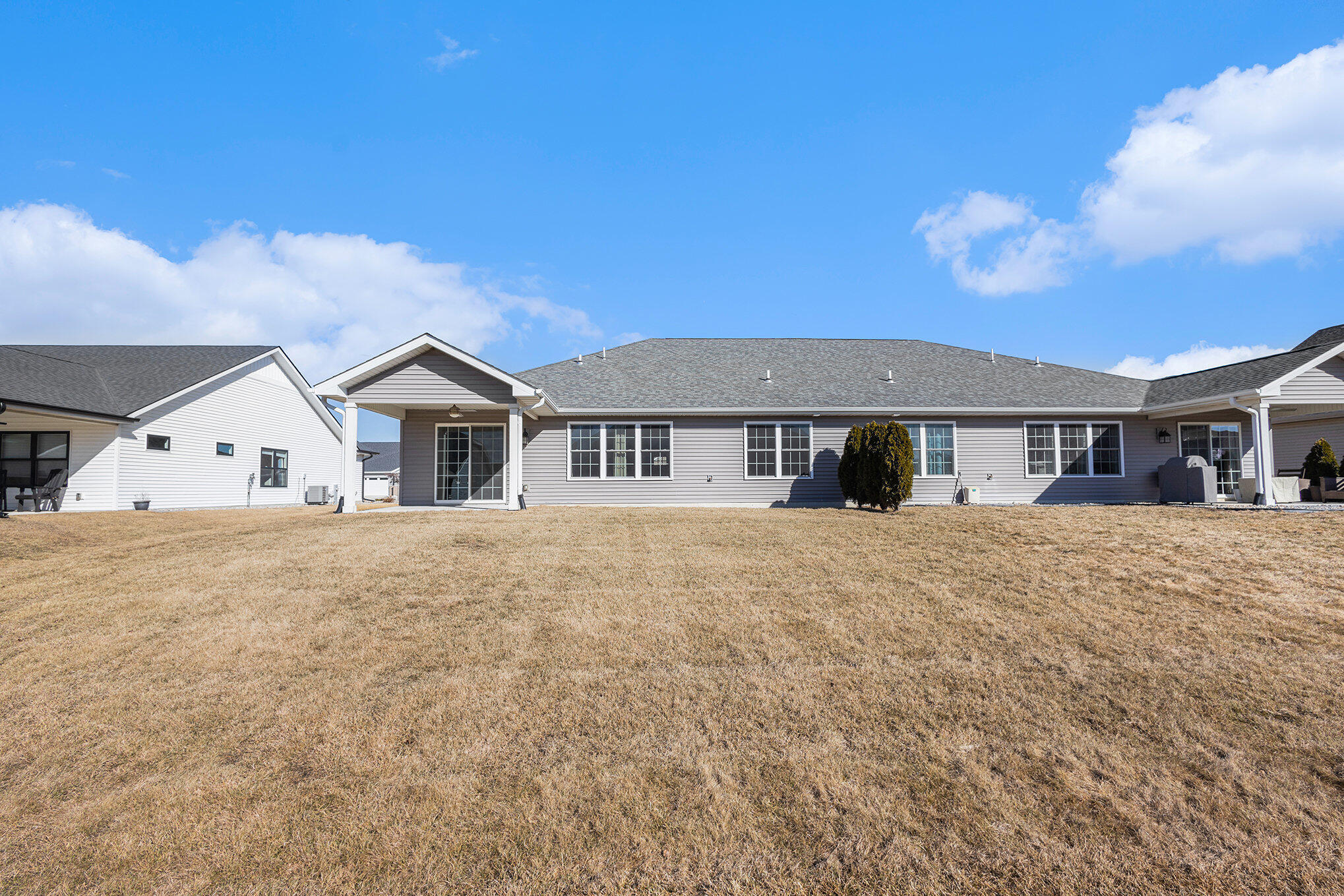 Cedar Lake, Indiana 46303, United States, 2 Bedrooms Bedrooms, ,2 BathroomsBathrooms,Residential,Pending,77716