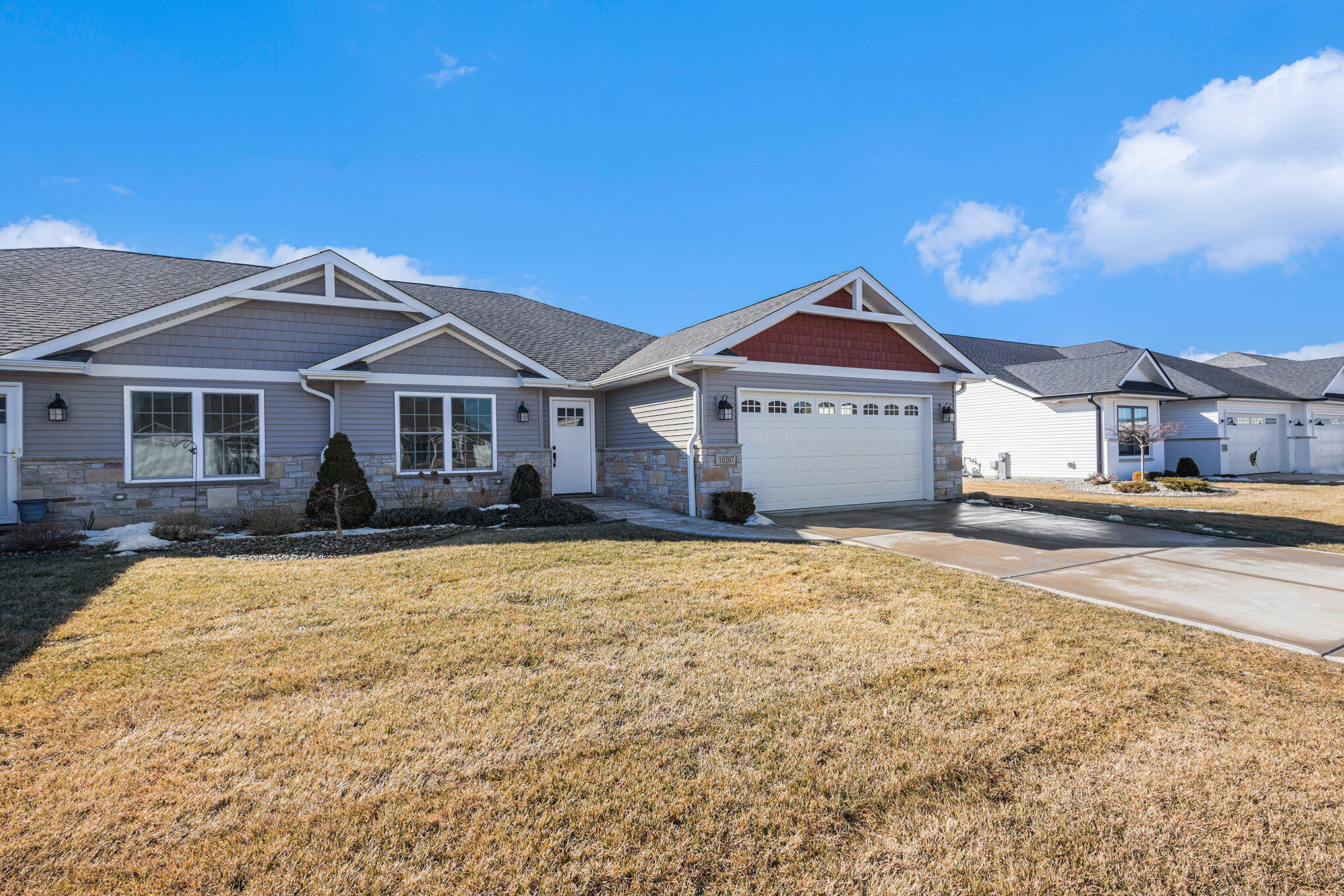 Cedar Lake, Indiana 46303, United States, 2 Bedrooms Bedrooms, ,2 BathroomsBathrooms,Residential,Pending,77716