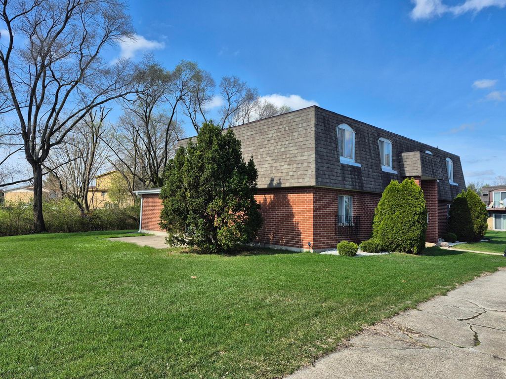 Photo of 8137 Pine Island Terrace, Crown Point, IN 46307 (MLS # 838817)