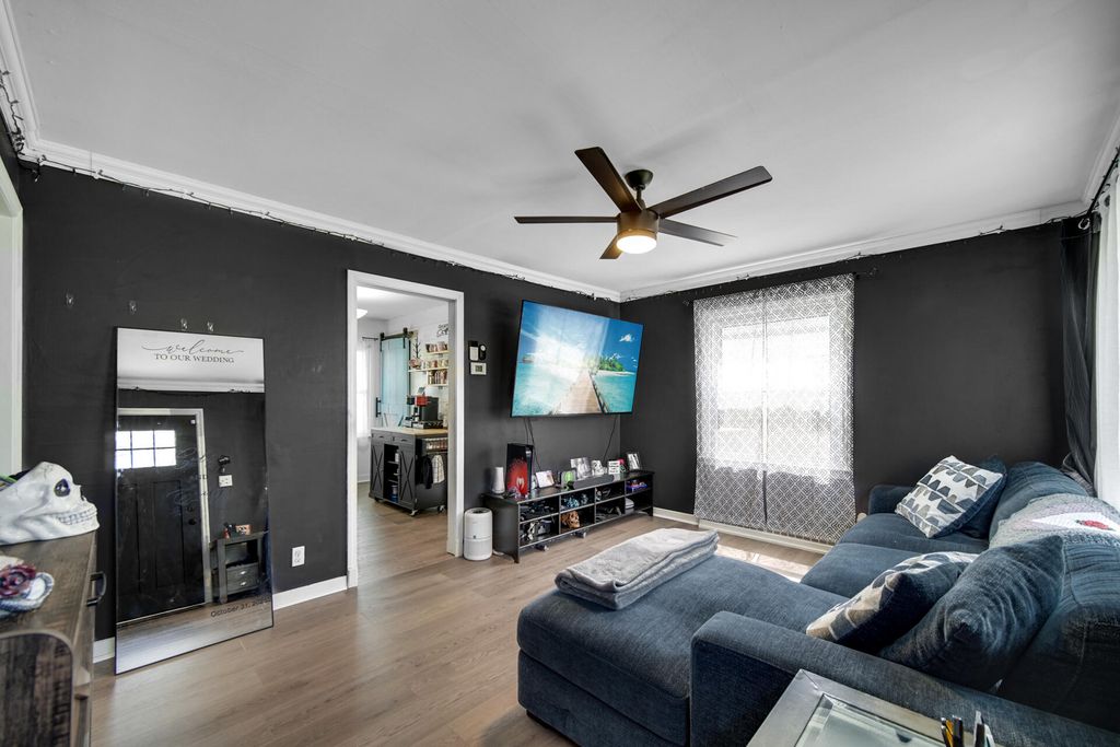 Photo of 133 N Delaware Street, Hobart, IN 46342 (MLS # 837707)