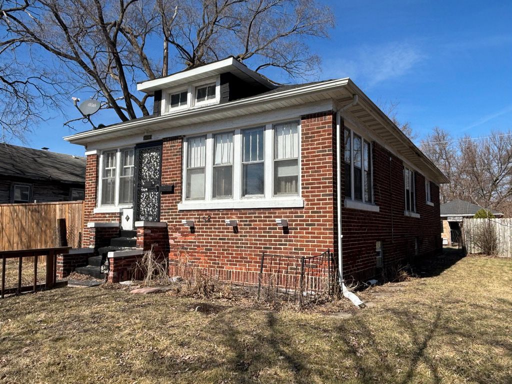Photo of 128 W 41st Avenue, Gary, IN 46408 (MLS # 836332)