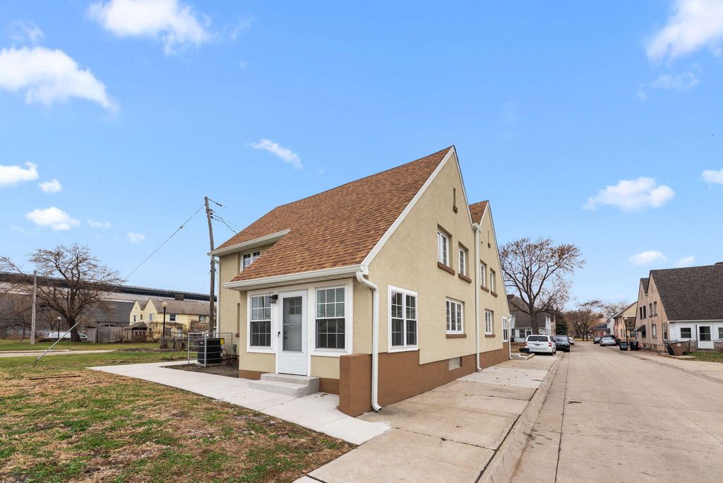 Photo of 515 School Street, East Chicago, IN 46312 (MLS # 831100)