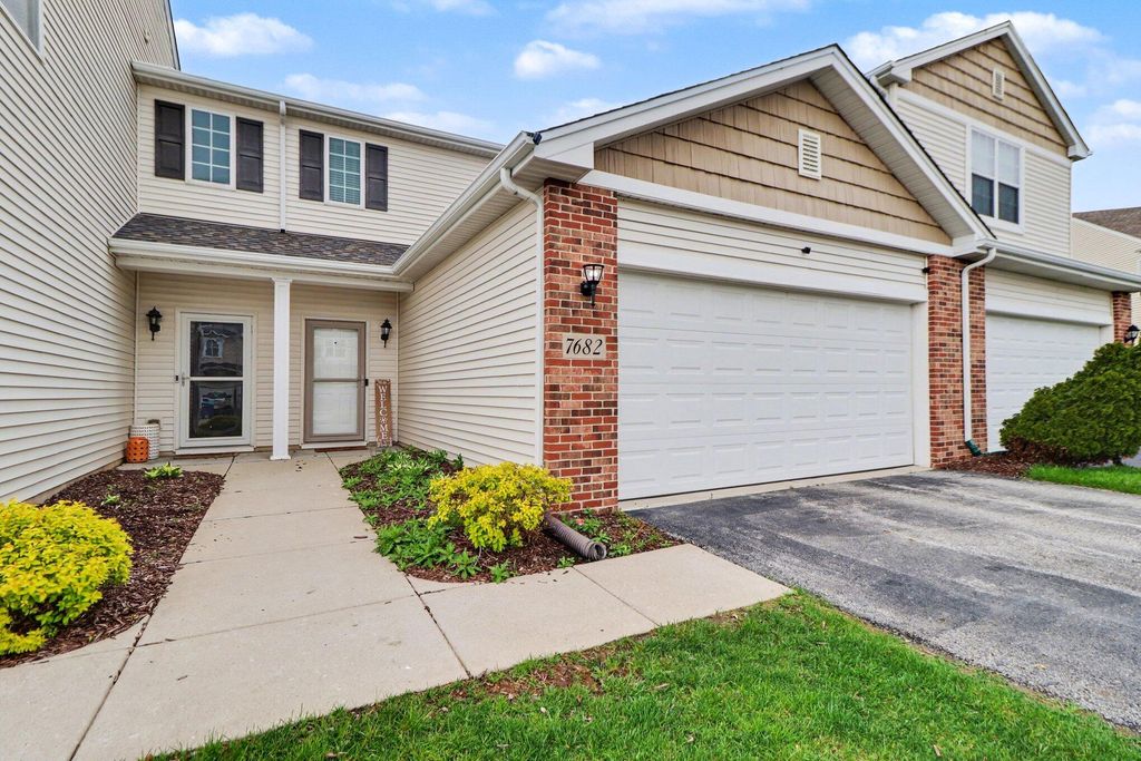 Photo of 7682 E 111th Place, Crown Point, IN 46307 (MLS # 838015)