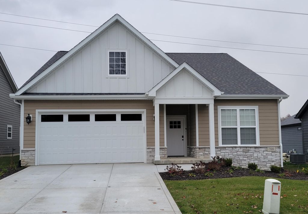 Photo of 709 Verdano Terrace, Crown Point, IN 46307 (MLS # 833025)