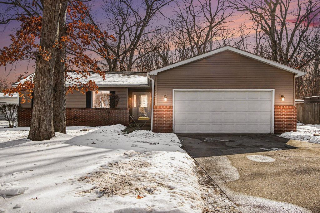Photo of 6585 Kandi Avenue, Portage, IN 46368 (MLS # 833923)