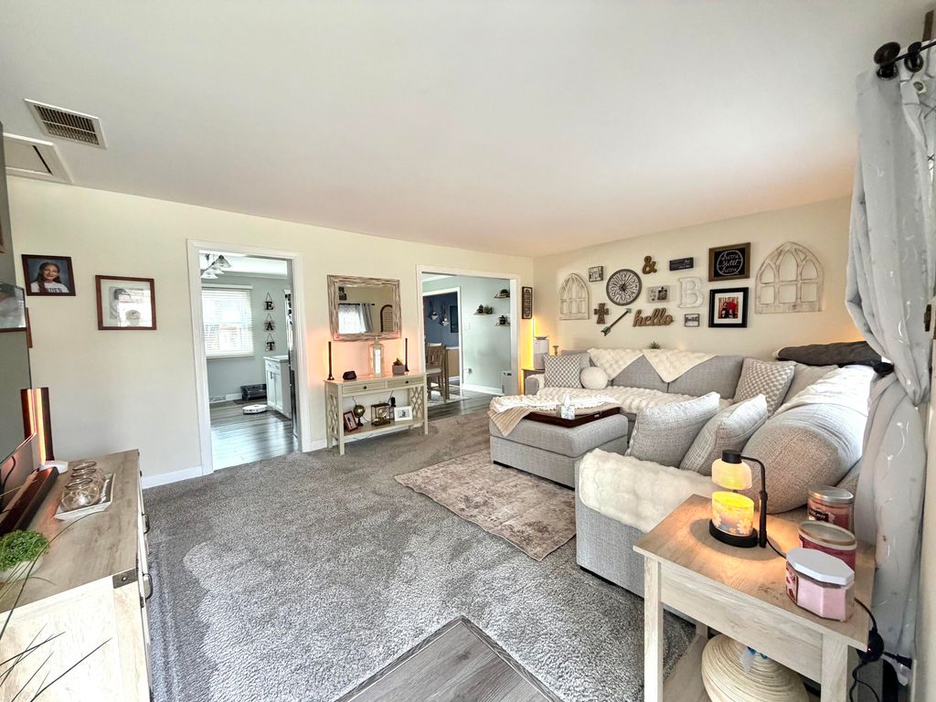 Photo of 5465 Redwood Avenue, Portage, IN 46368 (MLS # 835875)