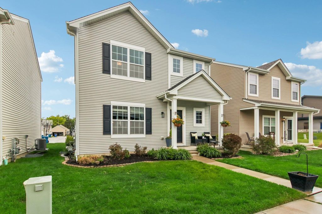 Photo of 12713 Ellsworth Lane, Crown Point, IN 46307 (MLS # 838383)