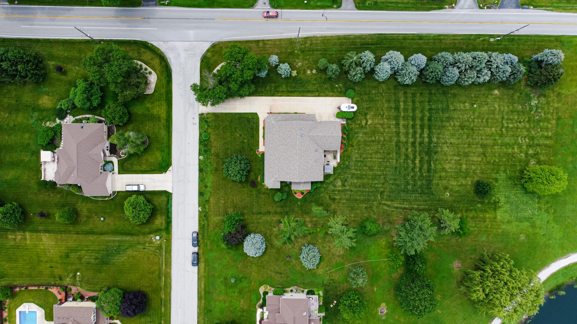 552 Fleetwood Drive N