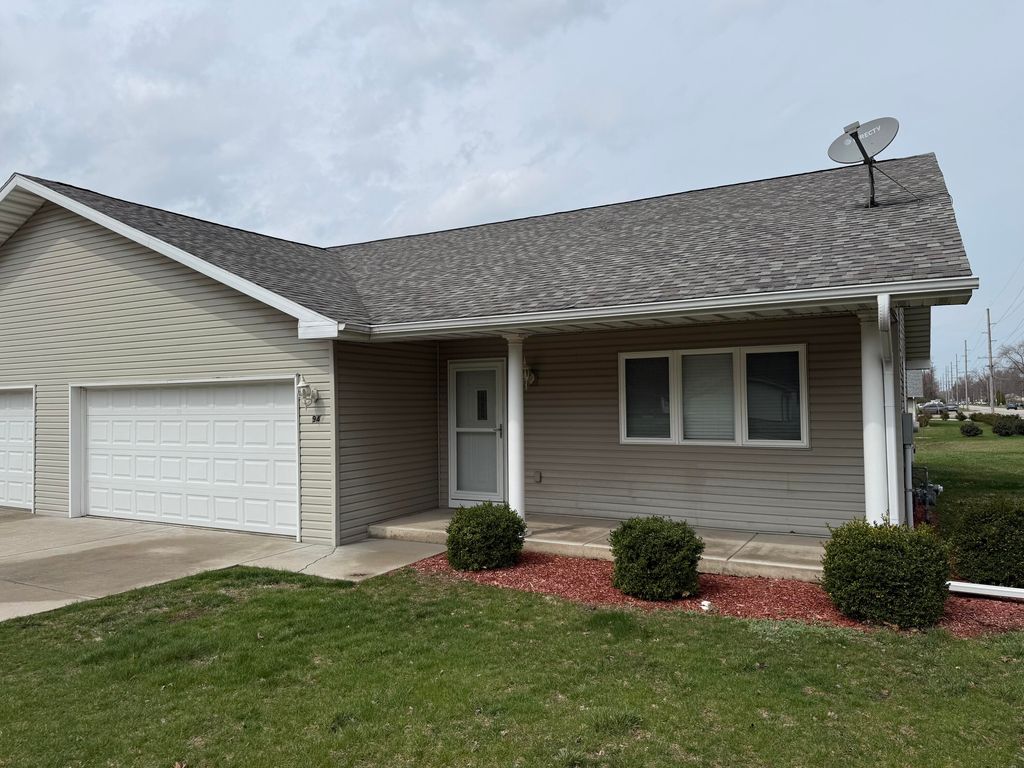 Photo of 94 Riviera Drive, Michigan City, IN 46360 (MLS # 836469)