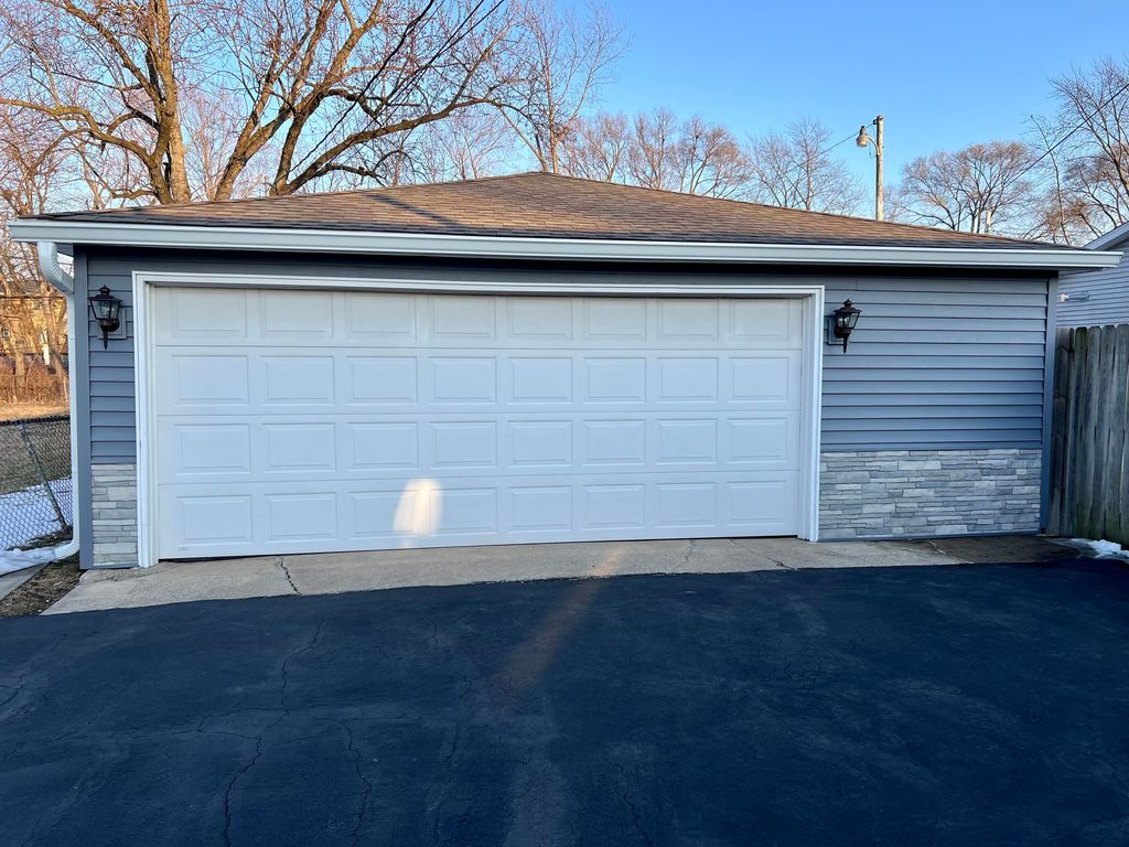 Photo of 719 N Indiana Street, Griffith, IN 46319 (MLS # 834077)